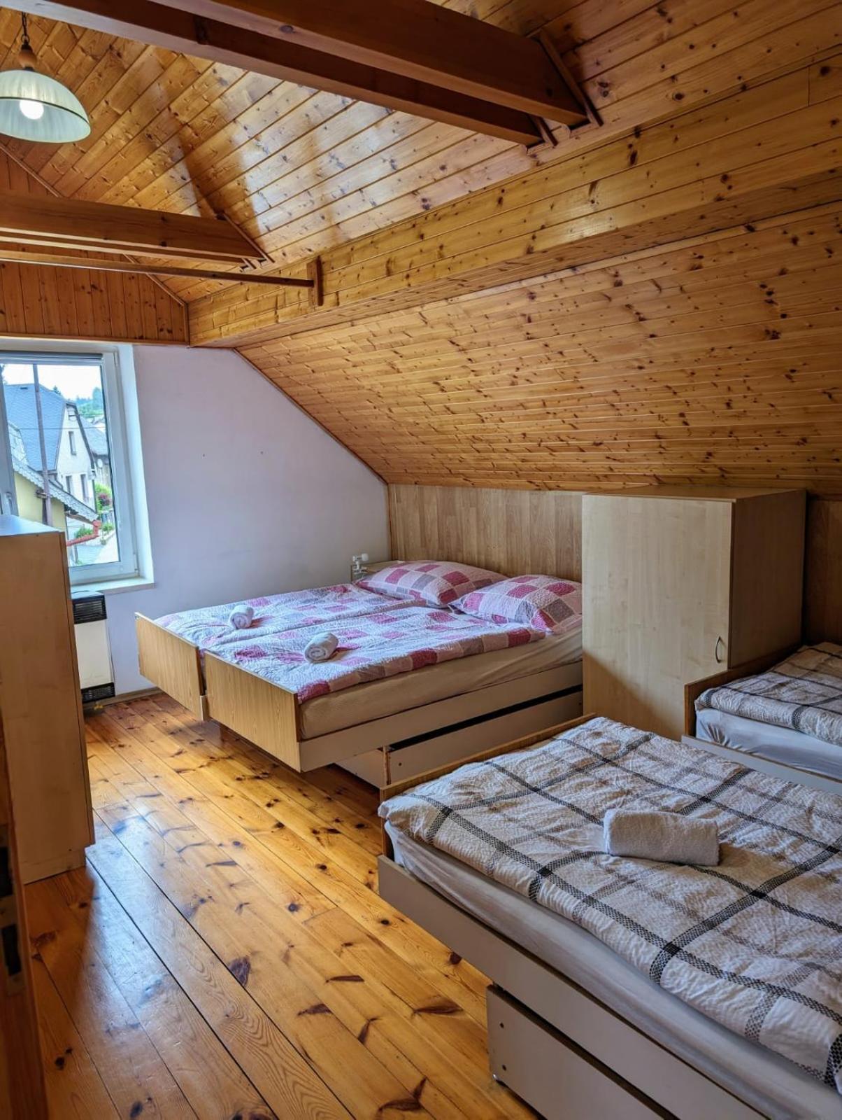 Apartman V Pensionu U Holzaepfelu Červený Kostelec Εξωτερικό φωτογραφία